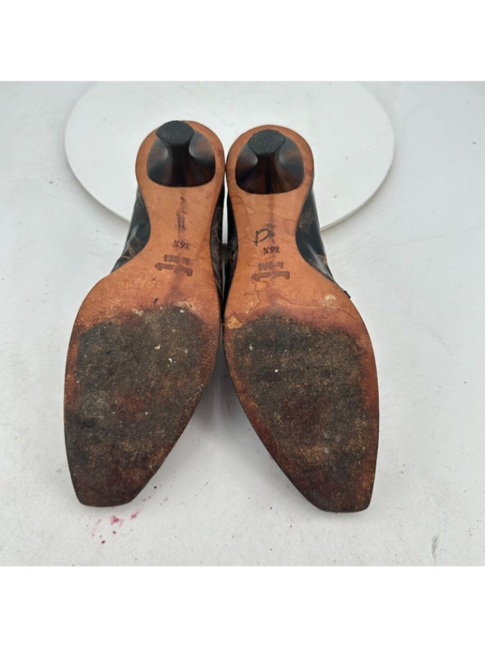CYDWOQ Women Size EU 36.5 US 6.5 Brown Distressed Leather Kitten Heel Shoes - Picture 8 of 11